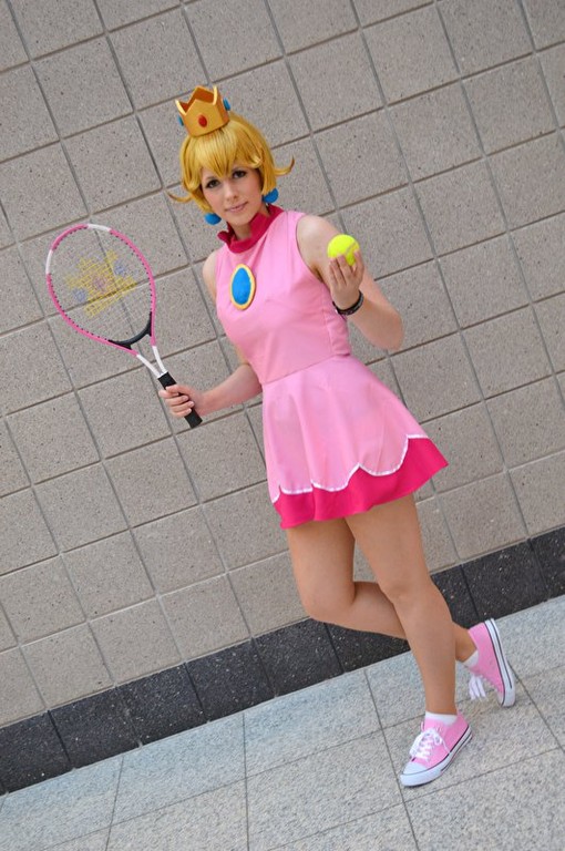 4. Princess Peach Tennis Dress Mario Tennis. 